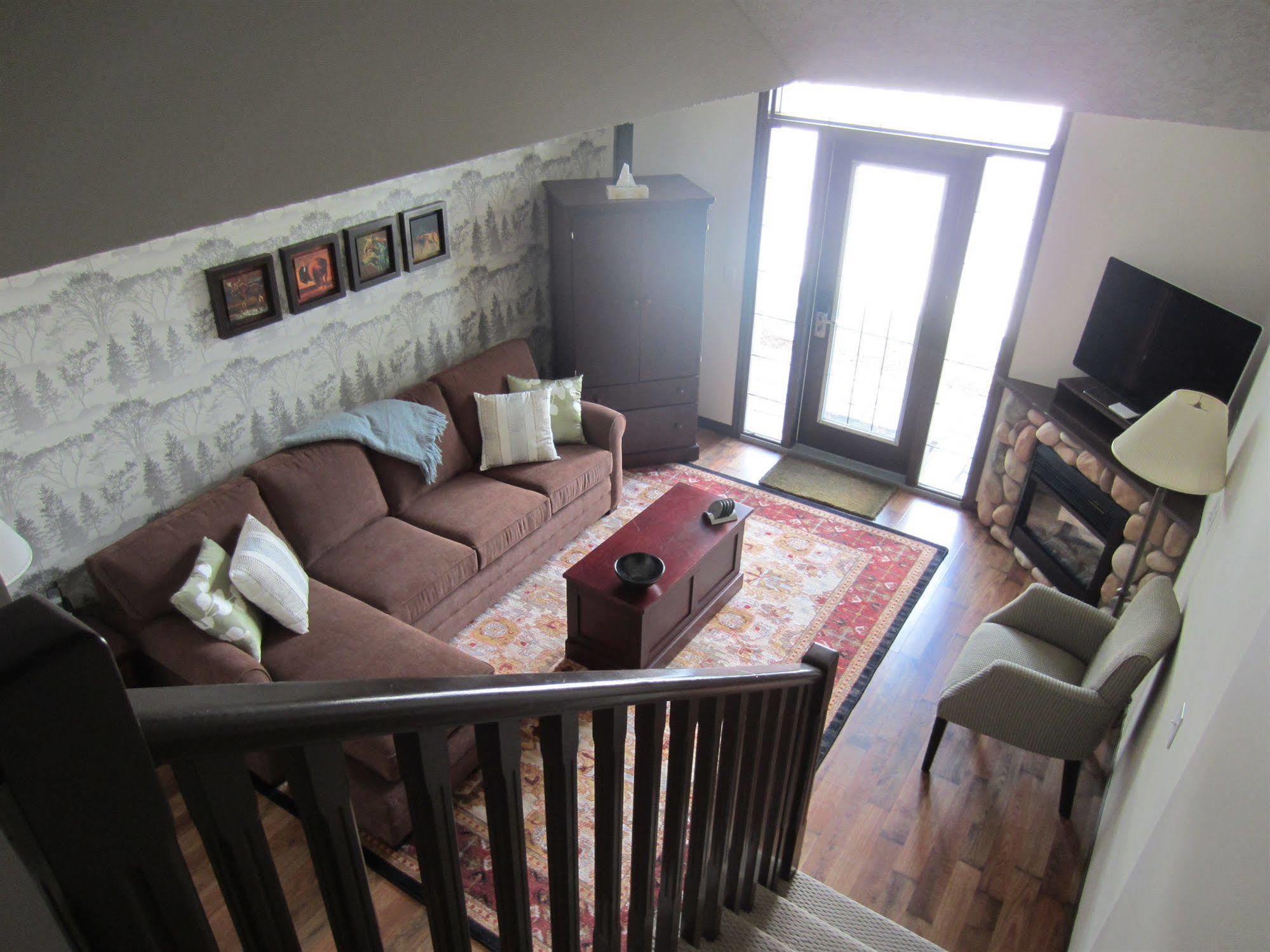Mystic Springs Chalets & Hot Pools Canmore Zewnętrze zdjęcie